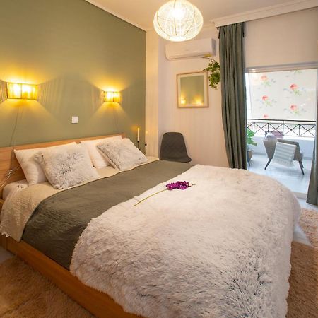 Top Floor Apartment In Chalkís Kültér fotó