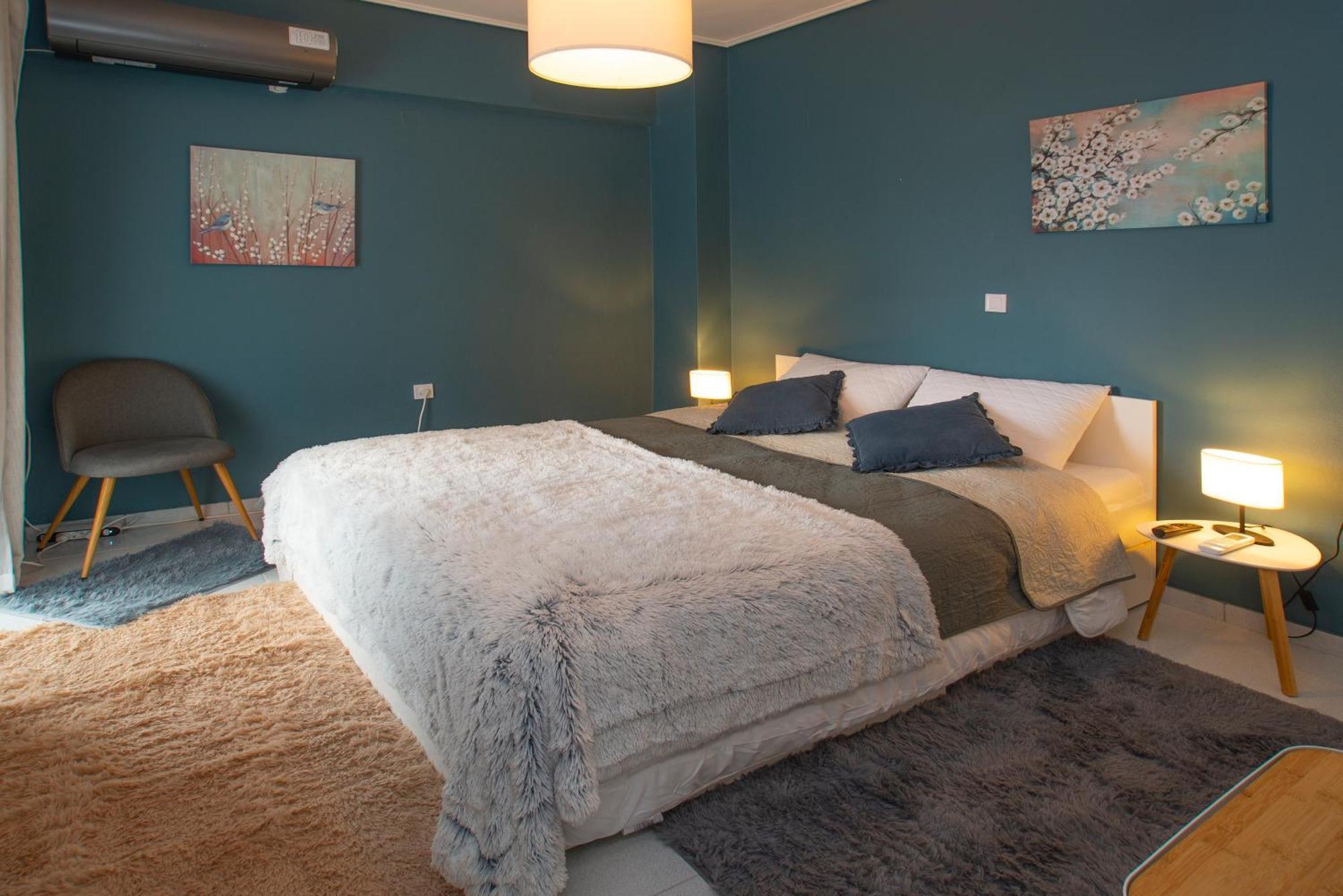 Top Floor Apartment In Chalkís Kültér fotó
